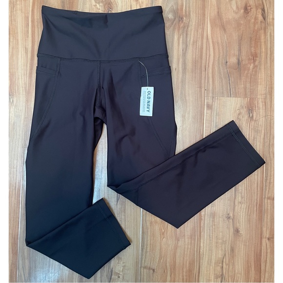 OLD Navy High Rise Powersoft Crop Leggings 🖤 - Picture 1 of 8